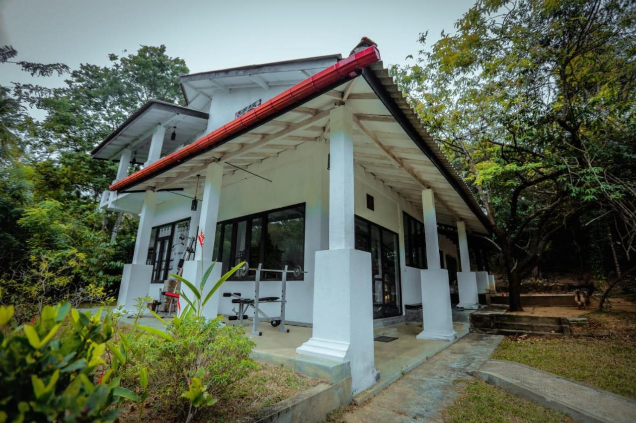 Hotel Sigiriya Kele Exteriör bild